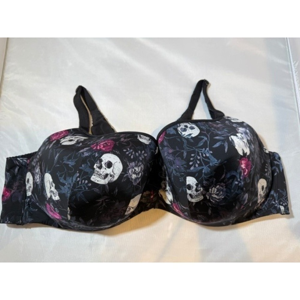 Torrid Curve 52D Bra Balconette Lightly Lined Underwire‎ Skull Floral Gothic